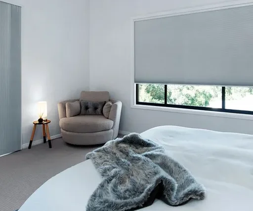 What Is the Difference Between Cheap and Expensive Blinds?